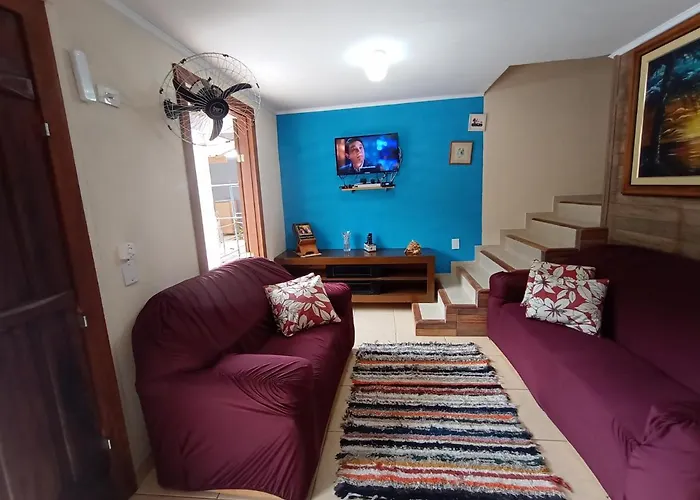 Casa Com Piscina Em Condominio