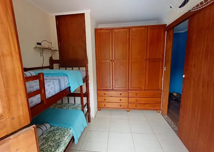 Casa Com Piscina Em Condominio
